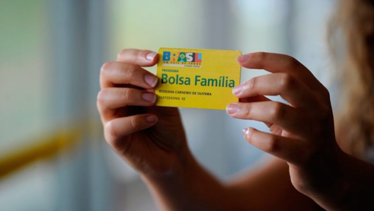 Temer corta Bolsa Família de desempregados e moradores de ocupações