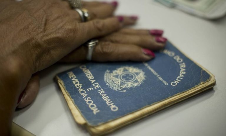 1 up01Po4AIltNTDyBqDU rA