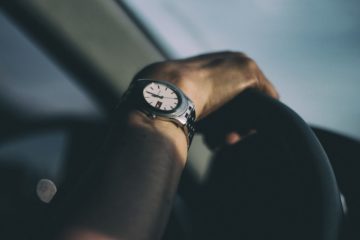 watch 2488193 1920 1024x683