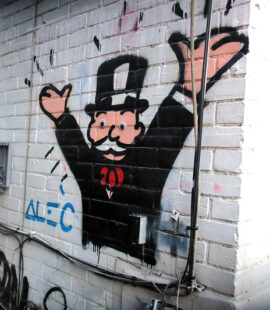 Flickr Lobo Monopoly banqueiro capitalismo