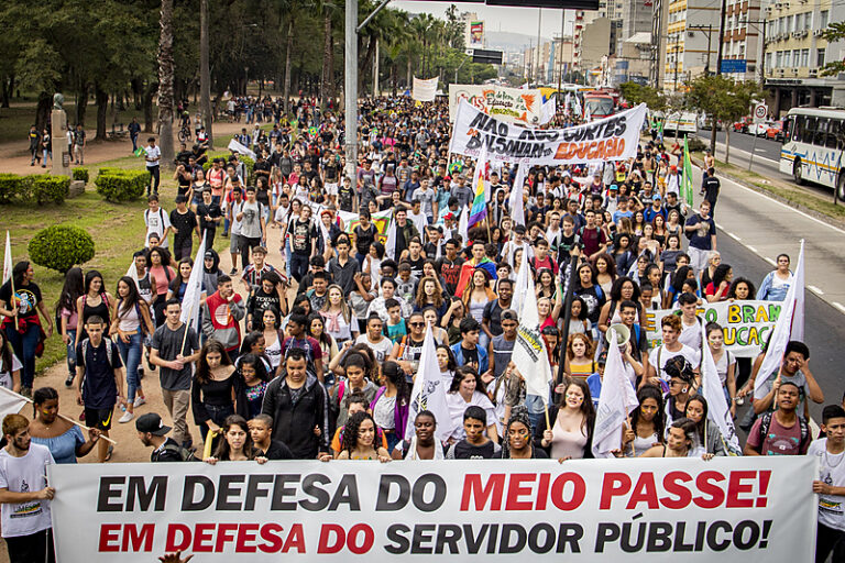 CPERS Argemi Protesto manifestacao servidor publico professor