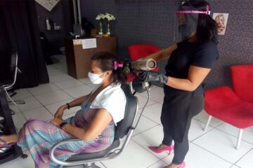 Fotos publicas Salvador cabeleireiro mulher mascara e1617220277500