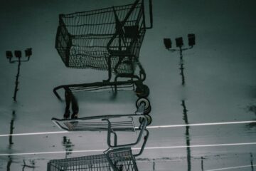 Unsplash Etoroma carrinho de supermercado e1617972456730