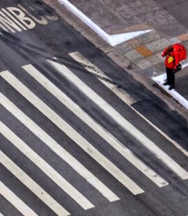 Fotos Publicas Parizotti entregador plataformas digitais uberizacao 1
