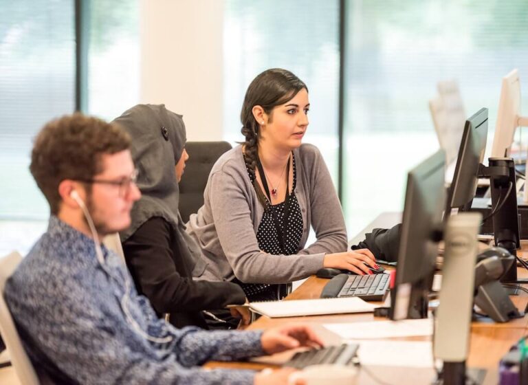 Unsplash Arlington Research escritorio