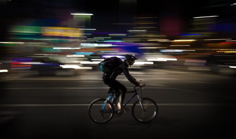 skitterias pixabay entregador bicicleta e1676037386893