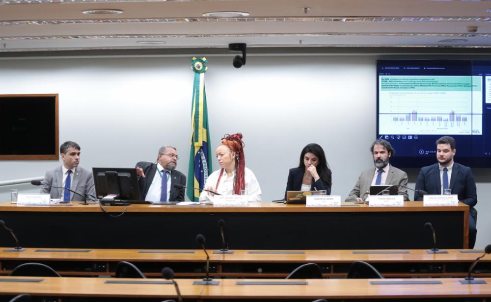Comissão da Câmara dos Deputados debate impactos da inteligência artificial no mundo do trabalho 26.08.25