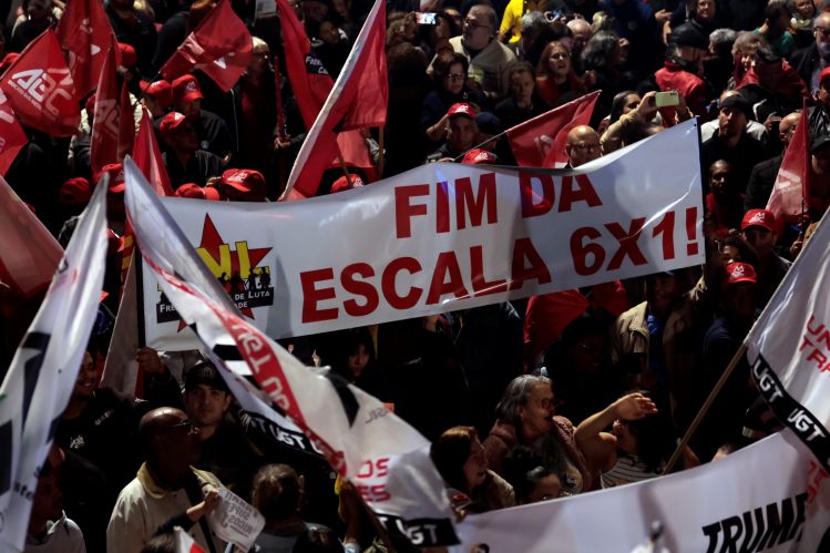 Comissão do Senado aprova fim da escala 6×1