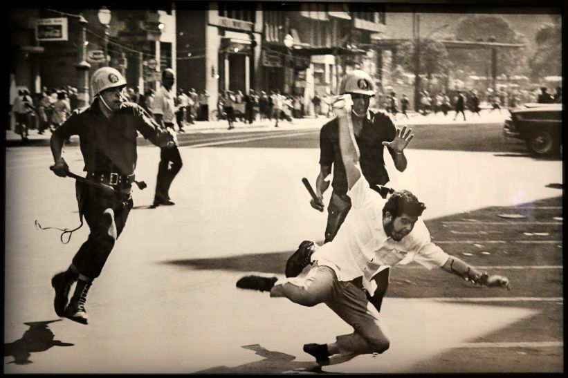 Só a democracia serve à justiça social 